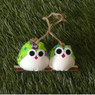 Famille 2 chouettes hibou vert pomme